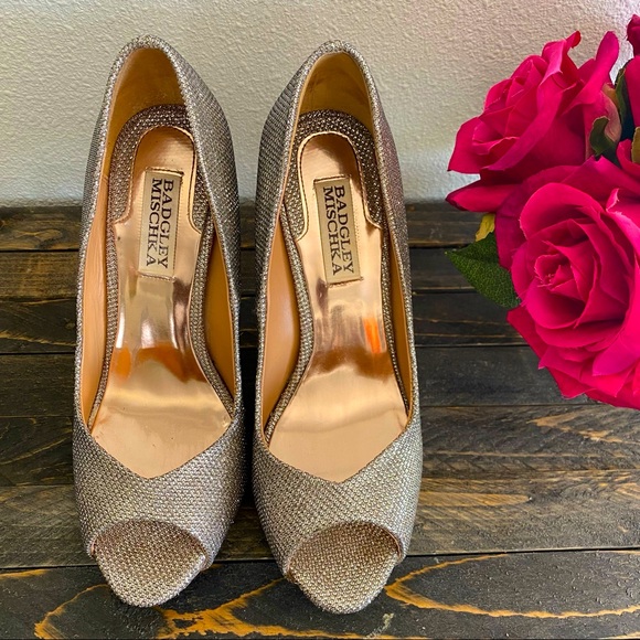 Badgley Mischka iridescent glitter/shiny metallic heels (size 6).🌹 - Picture 5 of 16